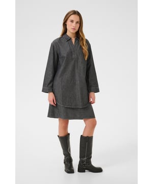 Casual fit,Taille lengte,Cropped mouwen  Wassen op 40°, niet bleken, niet in de droger drogen, Druipnat ophangen in de schaduw, warm strijken max. 150° C, Droogreiniging  100% Katoen