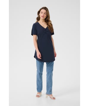 A-shape,Taille lengte,Korte mouwen  Fijne was 30°, niet bleken, niet in de droger drogen, Druipnat ophangen in de schaduw, warm strijken max. 150° C, Droogreiniging  100% Katoen