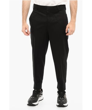 Primavera-Verano, Botones, Elástico, Hecho en Portugal, Negro, 4 bolsillos, Cierre de cremallera, Trabillas para cinturón, Logotipo, Bolsillo de ojal, Bolsillos con botones, Cierre frontal, Parte delantera plana, Cintura baja, Corte ajustado.