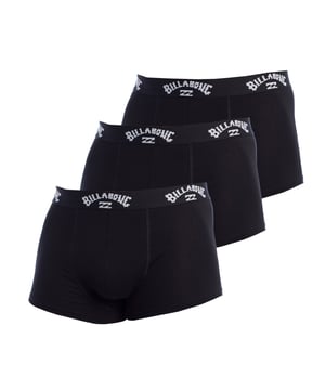 Billabong presenta este pack de bóxers pensado para el hombre moderno que valora el confort sin renunciar a la actitud. Su diseño sobrio con cintura elástica personalizada garantiza ajuste seguro y un estilo casual distintivo. Perfectos para el uso diario gracias a su tejido suave y transpirable.

Detalles:
- Pack de 3 unidades.
- Corte ajustado con tejido elástico que se adapta al cuerpo.
- Banda elástica con logotipo Billabong bordado en contraste.
- Costuras reforzadas para mayor durabilidad.
- Ideal para uso diario o para practicar deporte con comodidad.

Este pack de bóxers hombre representa la fusión perfecta entre funcionalidad, diseño y confort. Cada bóxer ha sido diseñada para acompañar al hombre moderno en su rutina diaria, ofreciendo un ajuste seguro, una sensación suave sobre la piel y una durabilidad que resiste el paso del tiempo y el uso frecuente.
 Composición: 95% Algodón, 5% Elastano
 Cuidados:
Lavar a máquina máx. 40 °C.
No usar lejía.
No secar en secadora.