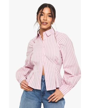 Steal the style top spot in a statement separate from the tops collectionCamis or crops, bandeaus or bralets, we've got all the trend-setting tops so you can stay statement in separates this season. Hit refresh on your jersey basics with pastel hues and pick a quirky kimono to give your ensemble that Eastern-inspired edge. Off the shoulder styles are oh-so-sweet, with slogans making your tee a talking point.