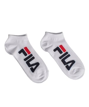 Estos calcetines invisibles de la reconocida marca Fila son perfectos para quienes buscan confort y un look deportivo sin renunciar al estilo. Ideales para usar con sneakers o calzado bajo, permanecen ocultos mientras ofrecen un ajuste cómodo y seguro.

Detalles:
- Tejido de algodón.
- Diseño deportivo.
- Logotipo Fila bordado.
- Corte invisible.
- Tobillos acanalados.
- Colores variados.
- Ideales para deporte o uso casual.

Este pack de calcetines invisibles Fila es la elección perfecta para quienes valoran el confort sin renunciar al estilo. Fabricados con tejido de algodón, ofrecen una textura ultrasuave, transpirabilidad natural y control de olores, ideal para el uso diario.
 Composición: 75% Algodón, 23% Poliéster, 2% Elastano
 Cuidados:
Lavar a máquina a un máximo de 30 °C.
No usar lejía ni blanqueadores.
No planchar.
No lavar en seco.
Secar al aire o en secadora a baja temperatura.