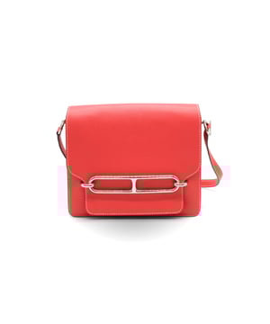 VINTAGE, RRP AS NEW
The Hermès Roulis Shoulder Bag seamlessly blends retro-inspired design with futuristic elements, creating a timeless, yet innovative look. Launched in the 2011 Spring/Summer collection, it features a simple metal clasp, a nod to Hermès’ iconic Chaîne d’Ancre link, first introduced in 1938. This minimalist clasp adds a modern touch while honoring the brand’s rich history. Both stylish and practical, the Roulis has become a beloved favorite, embodying Hermès' commitment to timeless elegance and craftsmanship.
Remarks: There are minor stains noted on the leather. Measurments:  width: 7 mm length: 20 mm height: 23 mm