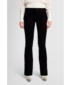 Damen  Eine schwarze Cordhose darf in keiner Capsule Wardrobe fehlen, und diese hier ist perfekt! Mit ihrem mittelhohen Bund und dem zeitlosen Schnitt ist die Bootcut unglaublich vielseitig. Tragen Sie sie zum Beispiel zu einer Bluse im 70er-Jahre-Stil und lassen Sie gewagte Stiefeletten durch die Seitenschlitze blitzen.