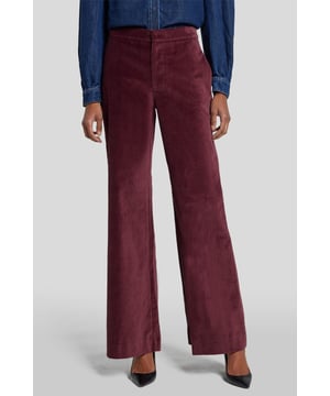 Dames  Creëer een seventies silhouet in deze rood-velours versie van de Tailored Modern Dojo. Het model heeft een hoge taille en een wijde uitloop en kan chic of casual worden gestyled. Combineer hem met de bijpassende blazer en hakken voor een chique, vintage-geïnspireerde avondlook.