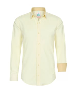 Rusty Neal heren overhemd
 
Pasvorm: Slim Fit
Materiaal shirt: 60% katoen, 37% polyester, 3% elastaan
Gewicht: 250 g
Land van herkomst: Turkije
Kraagvorm: Kent kraag
 
TEVREDENHEIDSGARANTIE: U kunt bij ons zonder risico kopen, wij accepteren retourzendingen zonder opgaaf van reden en storten uw geld binnen de kortst mogelijke termijn terug. Onze bedrijfsfilosofie is nog steeds: "De klant is koning". Ons doel is om te allen tijde de best mogelijke service te bieden, met het hoofdkantoor in Duitsland.
PRODUCTIE: Als oprichter en fabrikant ontwerpen en produceren wij onze producten autonoom van A tot Z als familiebedrijf. Hierdoor kunnen wij kwaliteit en een optimale prijs-kwaliteitverhouding garanderen. Gefabriceerd onder eerlijke arbeidsomstandigheden met hoogwaardige materialen die zorgvuldig zijn verwerkt (geen chemische geur). Tijdloos design uit het land van herkomst: Turkije
PASVORM: Dit shirt is gemaakt van een hoogwaardige en soepele katoenmix en staat garant voor een absoluut comfortabel gevoel met een feelgoodfactor. Ons model is 1,85 m lang, weegt ruim 80 kg en draagt ​​maat M (medium). Aangepast aan de Europese markt, bieden wij dit shirt aan in de volgende pasvorm: Slim Fit
GELEGENHEID: Of het nu lente/zomer of herfst/winter is, dit shirt is altijd comfortabel om te dragen en is een allrounder. Dankzij de hoogwaardige materialen en afwerking kriebelt het niet. Het tijdloze en toch moderne design garandeert een stijlvolle verschijning, zowel op kantoor of tijdens zakelijke bijeenkomsten als casual in de middag of als een geweldig accent op feesten of andere evenementen.
MACHINEWASBAAR: Dankzij de hoogwaardige verwerking van de materialen is er geen sprake van kleurverlies na het wassen en is krimpen van het shirt geen probleem meer! Kwaliteit die de tand des tijds doorstaat, zelfs na talloze wasbeurten!
