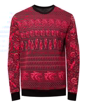 Rusty Neal Herren Sweatshirt
 
Passform: Regular Fit
Material: 76% Polyester, 22% Viskose, 2% Elastan 
Gewicht: 500 gr
Herstellungsland: Türkei
Kragenform: Rundhals
 
ZUFRIEDENHEITSGARANTIE: Bei uns kaufen Sie ohne Risiko, da wir unbegründete Rückgaben akzeptieren und zeitlich die Rückzahlung Erstatten. Unsere Firmenphilosophie lautet nach wie vor: "Der Kunde ist König" unser Anliegen ist es zu jeder Zeit den bestmöglichen Service zu bieten mit Firmensitz: Deutschland
HERSTELLUNG/PRODUKTION: Als Gründer wie auch Hersteller, Designen und Produzieren wir unsere Produkte als Familienunternehmen von A-Z autonom, daher können wir Qualität garantieren wie auch ein optimales Preis-Leistungs-Verhältnis. Hergestellt unter fairen Arbeitsbedingungen mit hochwertigen Materialien welche schonend verarbeitet wurden (kein Chemiegeruch). Zeitloses Design aus dem Herkunftsland: Türkei
PASSFORM: Angefertigt aus qualitativ hochwertiger wie auch anschmiegsamer Baumwollmischung, garantiert dieser Sweater einen absolut bequemen Sitz mit Wohlfühlfaktor. Unser Model trägt bei einer Körpergröße von 1,85 m und einem Gewicht über 80 kg die Größe: M (Medium). An den Europäischen Markt angepasst bieten wir diesen Sweater in folgender Passform an: Regular Fit
ANLASS: Für die kalte Jahreszeit ist dieser Sweater sehr warm und bequem zu tragen, KEIN KRATZEN durch hochwertige Materialien und Verarbeitung, das zeitlose und doch Moderne Design garantiert einen Stilvollen Auftritt, ob im Büro oder Business Meetings wie auch Casual am Nachmittag oder als toller Akzent auf Partys oder anderen Veranstaltungen.
MASCHINENWÄSCHE: Durch die hochwertige Verarbeitung der Materialien treten nach der Wäsche keine Farbverluste auf, auch das Einlaufen des Sweaters ist kein Thema mehr! die sich auch nach unzähligen Waschgängen gewaschen hat!
 
 