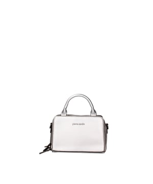Damenhandtasche mit Reißverschluss. zwei Innentaschen mit Reißverschluss. Eine Vorderseite mit Reißverschluss und eine Rückseite mit Reißverschluss-Außentaschen. verstellbarer und abnehmbarer Schultergurt. Im PU-Griff. zwei Innenfächer.  Außenmaterial: Innenmaterial: 100 % Polyester. Maße: 18x12x10 cm. Modeprodukt