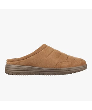 These men's slip-on mule slippers feature a microfibre upper, faux fur lining, and a synthetic sole for comfort. Ideal for casual wear with a relaxed fit and round toe design