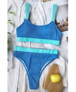 Top type: Geen beugel  
Bottom type: Midden taille  
Aantal stukken: Twee  
Borstpad: Verwijderbare vulling  
Patroon type: Kleurblok  
Stijl: Strand  
Kenmerken: Basis stijl  
Materiaal samenstelling: 82% polyester 18% elastaan  
Stretch: Zeer rekbaar  
Wasinstructies: Handwas koud. Niet in de droger.  
Geïmporteerd