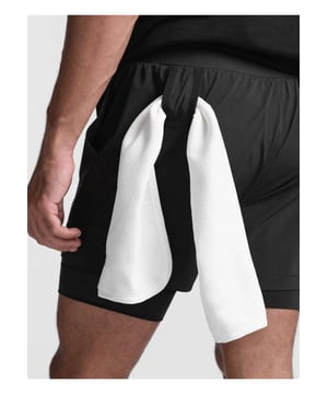 Estilo básico  
Elasticidad moderada  
Composición del material: 90% poliéster 10% nailon  
Instrucciones de cuidado: Lavar a máquina en frío, secar a baja temperatura  
Importado  
Opciones de tamaño: M L XL 2XL 3XL