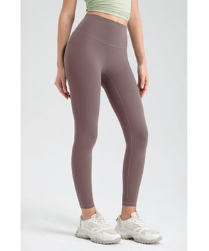 Basisstijl  
Zeer rekbaar  
75% nylon, 25% elastaan  
Machinewas of professioneel chemisch reinigen  
Geïmporteerd  
S: taille 47,5 cm, heup 69,5 cm, lengte 79 cm  
M: taille 51,5 cm, heup 73,5 cm, lengte 81 cm  
L: taille 55 cm, heup 77,5 cm, lengte 83 cm  
XL: taille 59,5 cm, heup 81,5 cm, lengte 85 cm  
Materiaal: Gemaakt van een naadloze mix van 88% nylon en 12% spandex. Deze stof is ontworpen voor comfort, flexibiliteit en vochtafvoerende eigenschappen.