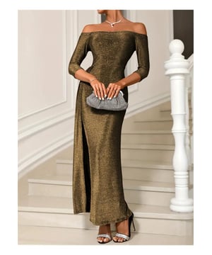 Schlitz-Ausschnitt
Schulterfreies Langarm-Midi-Kleid
Material: 95% Polyester, 5% Spandex
Leicht dehnbare Stoffqualität
Blickdicht und ungefüttert
Pflegehinweise: Maschinenwäsche kalt, bei niedriger Temperatur im Trockner trocknen
Importiert
Maßangaben (Zoll):
Größe S: Taille 29,9 Länge 49,2
Größe M: Taille 31,5 Länge 49,6
Größe L: Taille 33,9 Länge 50
Größe XL: Taille 36,2 Länge 50,4