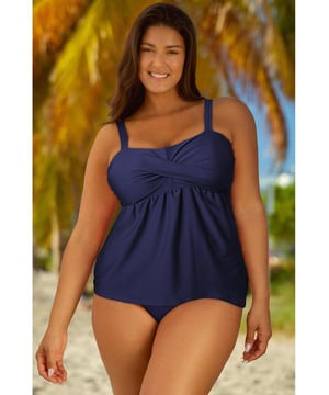 Tipo de parte superior: Sin aros.
  Tipo de parte inferior: Cintura media.
  Categoria de talla: Tirada de tamano completo.
  Numero de piezas: Dos.
  Tipo de patron: Solido.
  Caracteristicas: Estilo basico.
  Material: 82% nailon 18% spandex.
  Estiramiento: Estiramiento moderado.
  Transparente: No.
  Cuerpo: Sin forro.
  Almohadilla para el pecho: Acolchado extraible.
  Instrucciones de cuidado: Lavar a mano con agua fria. No secar en secadora.
  Importado.
  Medidas superiores: S: largo 18 pulgadas debajo del busto 27 pulgadas; M: largo 18 pulgadas debajo del busto 28 pulgadas; L: longitud 19 pulgadas debajo del busto 30 pulgadas; XL: largo 19 pulgadas debajo del busto 33 pulgadas; 2XL: largo 20 pulgadas debajo del busto 34 pulgadas; 3XL: largo 20 pulgadas debajo del busto 36 pulgadas.
  Medidas de los pantalones: S: cintura 27 pulgadas longitud 3 pulgadas; M: cintura 28 pulgadas longitud 3 pulgadas; L: cintura 31 pulgadas longitud 4 pulgadas; XL: cintura 33 pulgadas largo 4 pulgadas; 2XL: cintura 35 pulgadas longitud 4 pulgadas; 3XL: cintura 36 pulgadas longitud 4 pulgadas.
