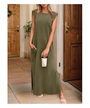 Voll
Größe Slit Rundhals ärmelloses Maxikleid
Entwickelt für Frauen in Übergrößen
Taschendesign für Bequemlichkeit
Hergestellt aus 95% Polyester und 5% Spandex
Kein Stretch
Maschinenwäsche kalt, bei niedriger Temperatur im Trockner trocknen
Importiert
Material: Das Material scheint ein weicher, dehnbarer Strickstoff zu sein, wahrscheinlich eine Mischung aus Rayon und Polyester oder einem ähnlichen Material, das sich gut für ein lässiges Maxikleid eignet.