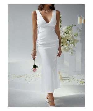 Basic style
  Opaque
  No stretch
  Not lined
  Material composition: 92% polyester 8% elastane
  Care instructions: Machine wash cold. Tumble dry low.
  Imported
  Available in sizes S (4) to XL (14)
  Length: S
  53.5 inches M
  53.9 inches L
  54.3 inches XL
  54.7 inches
  Bust: S
  33.9 inches M
  35.4 inches L
  37 inches XL
  39.4 inches
  Waist: S
  26.8 inches M
  28.3 inches L
  29.9 inches XL
  32.3 inches
  Hip: S
  26.8 inches M
  28.3 inches L
  29.9 inches XL
  32.3 inches
