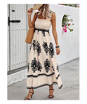 Vestido maxi de tirantes anchos con estampado fruncido  
Características: Fruncido  
Transparente: Opaco  
Elasticidad: Sin elasticidad  
Cuerpo: Sin forro  
Composición del material: 95% poliéster, 5% elastano  
Instrucciones de cuidado: Lavar a máquina con agua fría. Secar a baja temperatura.  
Importado