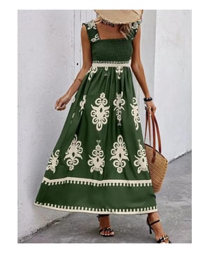 Vestido Maxi de Tiras Anchas con Estampado Fruncido  
Características: Fruncido  
Transparente: Opaco  
Elasticidad: Sin elasticidad  
Cuerpo: Sin forro  
Composición del material: 95% poliéster 5% elastano  
Instrucciones de cuidado: Lavar a máquina en frío. Secar a baja temperatura.  
Importado
