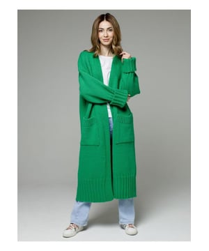 Cárdigan Abierto con Bolsillos y Hombros Caídos  
Material: 100% poliéster  
Estiramiento moderado  
Instrucciones de cuidado: Lavar a máquina en frío, secar a baja temperatura  
Importado  
Talla única se adapta a la mayoría  
Medidas: Largo de la parte superior: 42.5 pulgadas Contorno de busto: 46.5 pulgadas Largo de la manga: 18.9 pulgadas