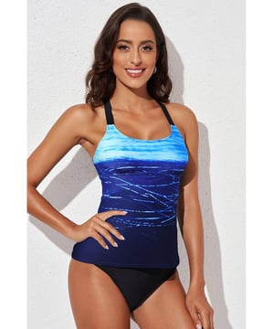Oberer Typ: Ohne Unterdraht  
Brustpolster: Entfernbare Polsterung  
Musterart: Mehrfarbig  
Stil: Strand  
Eigenschaften: Basisstil  
Ausschnitt: Quadrat-Ausschnitt  
Materialzusammensetzung: 85% Polyester, 15% Spandex  
Dehnbarkeit: Hoch elastisch  
Pflegehinweise: Maschinenwäsche kalt. Im Trockner bei niedriger Temperatur trocknen.  
Importiert  
Produktmessungen: S: Länge 30,7 cm, Brust 71,4 cm, Taille 61,5 cm; M: Länge 31,8 cm, Brust 75,2 cm, Taille 65,4 cm; L: Länge 32,8 cm, Brust 81,3 cm, Taille 71,4 cm; XL: Länge 33,8 cm, Brust 87,0 cm, Taille 77,1 cm; 2XL: Länge 34,8 cm, Brust 91,3 cm, Taille 81,3 cm
