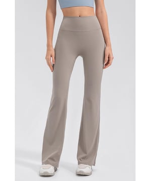 Pantalones Activos de Cintura Alta Rectos para mujeres  
Estilo básico  
Material altamente elástico  
Composición: 80% nailon, 20% elastano  
Instrucciones de cuidado: Lavar a máquina en frío, secar a baja temperatura  
Importado  
Medidas del producto: S: Longitud de la pierna 94.00 cm Cadera 71.00 cm Cintura 48.00 cm  
Medidas del producto: M: Longitud de la pierna 96.00 cm Cadera 75.00 cm Cintura 52.00 cm  
Medidas del producto: L: Longitud de la pierna 98.00 cm Cadera 79.00 cm Cintura 56.00 cm  
Medidas del producto: XL: Longitud de la pierna 100.00 cm Cadera 83.00 cm Cintura 60.00 cm