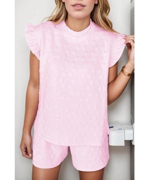Boog Jacquard Ruffle Cap Sleeve Top en Shorts Set  
Kenmerken verstelbare koord en gerimpelde details  
Twee-delige set omvat top en shorts  
Gemaakt van 97% polyester en 3% elastaan  
Geen rekbare stof  
Machinewas koud, drogen op lage temperatuur  
Geïmporteerd