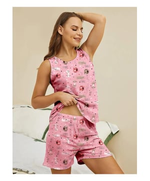Basisstijl  
Twee  
delige set  
Enigszins rekbaar  
95% polyester 5% spandex  
Machinewas koud  
Drogen op lage temperatuur  
Geïmporteerd  
Materiaal: 95% Polyester 5% Spandex