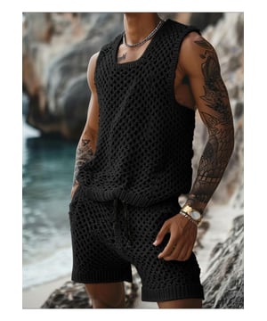 Basisstijl ademend  
Twee-delige set: tanktop en shorts  
Gemiddelde rek voor comfort  
Materiaal samenstelling: 80% polyester 20% katoen  
Wasinstructies: Machinewas koud, drogen op laag niveau  
Geïmporteerd voor kwaliteit