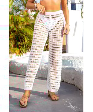 Diseño calado  
Estiramiento moderado  
Material 100% poliéster  
Lavado a máquina en frío  
Secar a baja temperatura  
Importado  
Tamaño S: Longitud inferior 101.8 cm Cintura 66.0 cm  
Tamaño M: Longitud inferior 102.9 cm Cintura 70.0 cm  
Tamaño L: Longitud inferior 103.9 cm Cintura 74.0 cm  
Tamaño XL: Longitud inferior 104.9 cm Cintura 78.0 cm  