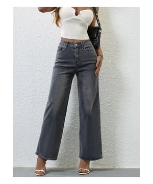 Hoge Taille Wijde Pijpen Jeans  
Met Zakken  
Materiaal samenstelling: 95% rayon 5% polyester  
wasinstructies: Machinewas koud, in de droger op een lage temperatuur  
Geïmporteerd  
Beschikbaar in maten S M L XL