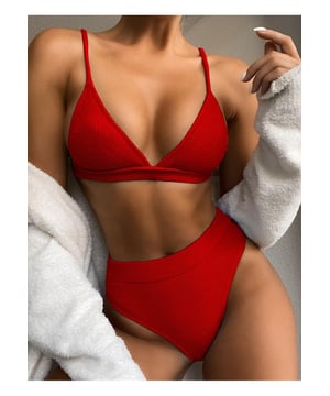 Top type: No underwire
  Bottom type: Mid waist
  Number of pieces: Two
  Chest pad: Removable padding
  Pattern type: Solid
  Style: Beach
  Features: Basic style
  Material composition: 82% polyester 18% elastane
  Stretch: Highly stretchy
  Care instructions: Machine wash cold. Tumble dry low.
  Imported
  Product measurements:
  S: under bust 26 in waist 24
  26 in hip 34
  35 in
  M: under bust 27.5 in waist 26
  28 in hip 35
  37 in
  L: under bust 29 in waist 28
  30 in hip 37
  39 in