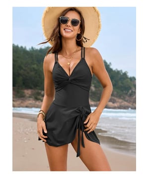 Diseno de correa de espagueti doble entrecruzada en la parte delantera retorcida.
  Almohadilla pectoral extraible.
  Sin aros.
  Material elastico.
  Composicion del material: 80% poliamida 20% elastano.
  Lavar a maquina con agua fria secar en secadora a temperatura baja.
  Importado.
  Tallas disponibles: S (2/4) M (6/8) L (10) XL (12) 2XL (14).