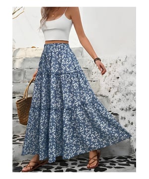 Maxi falda floral escalonada.
  Diseno escalonado.
  Opaco.
  Sin forro.
  100% poliester.
  Lavar a maquina con agua fria.
  Secar en secadora a temperatura baja.
  Importado.
  Longitud: 37 pulgadas (S) 37.4 pulgadas (M) 37.8 pulgadas (L) 38.2 pulgadas (XL).
  Cintura: 25.2 pulgadas (S) 26.8 pulgadas (M) 29.1 pulgadas (L) 31.5 pulgadas (XL).
  Disponible en tallas S (US 4) M (US 6/8) L (US 10/12)  XL (EE. UU. 14).