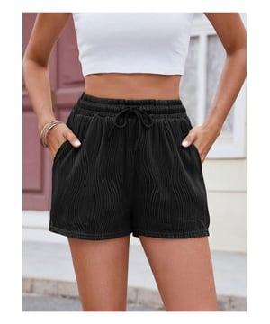 Cintura con cordón para un ajuste personalizable  
Con bolsillos para mayor comodidad  
Material opaco para una cobertura completa  
Fabricado con una mezcla de 65% rayón, 30% poliéster y 5% spandex  
Instrucciones de cuidado fácil: lavar a máquina en frío y secar a baja temperatura  
Importado  