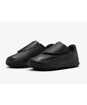 Whether kids are starting out or just playing for fun, Club Shoes get them on the pitch without compromising on quality. The Nike Jr. Vapor 16 can help them flash their speed and put the ball in the back of the net. Better yet, there's no need to tie these. A hook-and-loop strap on the upper helps secure the fit. Time to take off!RRP: £40.00Soft touchThe synthetic leather on the upper has small textured details that provide grip for better ball control when dribbling at quick speeds.Fast tractionRubber outsole provides traction on turf surfaces.Easy fitA comfortable lining wraps kids' feet for a natural, close-fitting feel.Product detailsFor use on shorter, synthetic surfacesCushioned insoleColour Shown: Black/Deep Jungle/BlackStyle: FQ8291-002