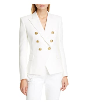 Lapel Col Lange Mouwen Blazer  
  Knopsluiting aan de voorkant  
  Normale dikte  
  Gevoerd voor comfort  
  Materiaalsamenstelling: 95% polyester 5% spandex  
  Onderhoudsinstructies: Machinewas koud, op lage temperatuur drogen  
  Geïmporteerd  