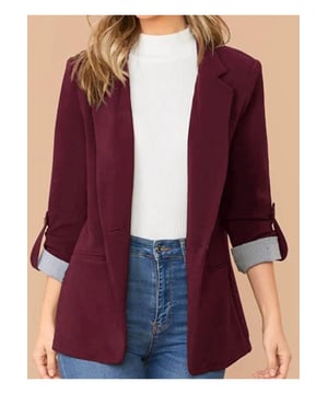 Reverskragen-Roll  
Tab Ärmel Blazer  
Grundstil  
Normale Dicke  
Materialzusammensetzung: 95% Polyester, 5% Spandex  
Maschinenwäsche kalt, im Trockner bei niedriger Temperatur trocknen  
Importiert  
Produktmaße: S: Brust 94,5 cm, Länge 69,2 cm, Schulter 39,6 cm, Ärmel Länge 59,4 cm  
Produktmaße: M: Brust 98,0 cm, Länge 70,4 cm, Schulter 40,6 cm, Ärmel Länge 60,5 cm  
Produktmaße: L: Brust 104,1 cm, Länge 71,5 cm, Schulter 42,2 cm, Ärmel Länge 61,5 cm  
Für Frauen entworfen
