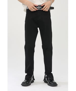 Estilo básico  
Corte de media altura  
Sin elasticidad  
Composición del material: 85% algodón, 9% poliéster, 6% viscosa  
Instrucciones de cuidado: Lavar a máquina en frío. Secar a baja temperatura.  
Importado  
Medidas del producto (en pulgadas):  
Tamaño S: Longitud del pantalón 39.4 Cintura 28.3 Cadera 36.2  
Tamaño M: Longitud del pantalón 39.8 Cintura 29.9 Cadera 37.8  
Tamaño L: Longitud del pantalón 40.2 Cintura 31.5 Cadera 39.4  
Tamaño XL: Longitud del pantalón 40.6 Cintura 33.1 Cadera 40.9