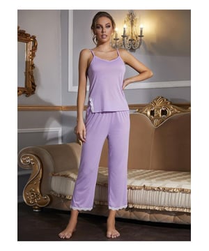 Categoria de talla: Regular.
  Numero de piezas: 2.
  Tipo de patron: Solido.
  Estilo: Minimalista.
  Caracteristicas: Encaje.
  Escote: Cuello en V.
  Longitud: Largo.
  Longitud de la manga: Sin mangas.
  Tipo de manga: Sin mangas.
  Material: 60% poliester 35% viscosa 5% elastano.
  Elastico: Ligeramente elastico.
  Transparente: No.
  Cuerpo: No forrado.
  Instrucciones de cuidado: Lavar a mano con agua fria no secar en secadora.
  Importado.
  Medidas superiores (S): longitud delantera 21 pulgadas  busto 33 pulgadas dobladillo 33 pulgadas longitud de la correa 8 pulgadas.
  Medidas superiores (M): longitud delantera 22 pulgadas busto 34 pulgadas dobladillo 34 pulgadas longitud de la correa 9 pulgadas.
  Medidas superiores (L): longitud delantera 22 pulgadas busto 37 pulgadas dobladillo 37 pulgadas longitud de la correa 9 pulgadas.
  Medidas superiores (XL): longitud delantera 23 pulgadas busto 39 pulgadas dobladillo 39 pulgadas  longitud de la correa 9 pulgadas.
  Medidas de la parte inferior (S): cintura 25.
  39 pulgadas cadera 38 pulgadas longitud 34 pulgadas.
  Medidas de la parte inferior (M): cintura 27.
  41 pulgadas cadera 40 pulgadas longitud 34 pulgadas.
  Medidas de la parte inferior (L): cintura 29.
  39 pulgadas cadera 42 pulgadas longitud 35 pulgadas.
  Medidas de la parte inferior (XL): cintura 31.
  45 pulgadas cadera 44 pulgadas longitud 35 pulgadas.