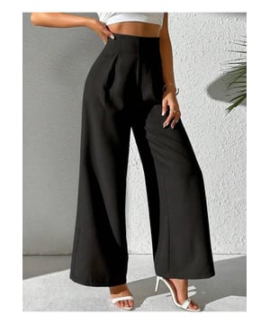 Basisstijl
  Materiaalsamenstelling: 95% polyester 5% spandex
  Onderhoudsinstructies: Machinewas koud. Droogtrommel laag.
  Geimporteerd
  Productafmetingen (in inches):
  Maat S (US 4): Onderkant Lengte 40.6 Heup 40.6 Taille 26.8
  Maat M (US 6/8): Onderkant Lengte 40.9 Heup 42.1 Taille 28.3
  Maat L (US 10/12): Onderkant Lengte 41.3 Heup 44.5 Taille 30.7
  Maat XL (US 14): Onderkant Lengte 41.7 Heup 46.9 Taille 33.1
  Maat 2XL (US 16):  Lengte onderkant 421 heup 492 taille 354