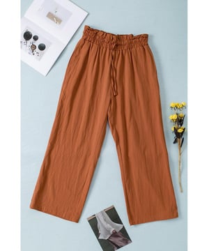 Schnürbund-Papiertragetaschen-Hosen mit weitem Bein  
Schnürbund  
Opak Material  
100 % Polyester  
Maschinenwäsche kalt, im Trockner bei niedriger Temperatur trocknen  
Importiert
