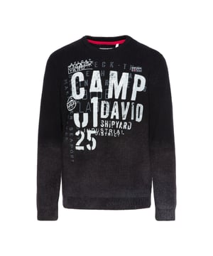 Voor een megacoole stijl zorgt de ribgebreide trui voor heren van het merk CAMP DAVID met zijn nonchalante dip-dye-effect. Een grote logo-opdruk met een vintage uitstraling voegt zich hierbij en versterkt de unieke CAMP DAVID-look. Let op: elk stuk is uniek! De speciale dip-dye-techniek zorgt voor verschillende kleurnuances en kleurverlopen. Ook oneffenheden in de kleurintensiteit maken deel uit van het ontwerp en zijn opzettelijk.