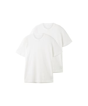 Zoekt u een eenvoudig en comfortabel T-shirt voor elke dag? Dan zijn deze T-shirts voor heren van Tom Tailor precies wat u nodig heeft. De T-shirts zijn gemaakt van 100% katoen, dat aangenaam aanvoelt op de huid en ademend is. De V-hals geeft het T-shirt een moderne en casual uitstraling, die bij veel outfits past. Het T-shirt heeft een Regular Fit, die u voldoende bewegingsvrijheid biedt. En het beste is: u ontvangt twee T-shirts in dezelfde kleur. Zo heeft u altijd een fris T-shirt bij de hand wanneer u het nodig heeft. Bestel nu uw Tom Tailor dubbelpack T-shirts van katoen met V-hals en overtuig uzelf van de kwaliteit en het comfort van deze T-shirts.
