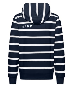 Entdecke den Hoodie Marvo von Elbsand – der perfekte Begleiter für entspannte Tage! Dieser lässige Hoodie für Herren überzeugt durch seinen lockeren Schnitt und ein absolut angenehmes Tragegefühl. Der Hoodie ist mit einer praktischen Kapuze ausgestattet, die sich dank des Kordelzugs individuell anpassen lässt. Mit seinem lockeren Schnitt bietet er dir maximalen Komfort. Ob zu Jeans, Chinos oder Jogpants – mit dem Marvo Hoodie bist du immer lässig unterwegs. Ideal für alle, die Wert auf Style und Komfort legen.