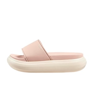 Die Reef Cushion Bondi Sandalen vereinen stilvolles Design mit maximalem Komfort, einem federleichten Tragegefühl und cleveren Details wie einem superweichen Kissenfußbett mit perfekter Dämpfung und Rückprallunterstützung, wasserfreundlichen Riemen mit weichem Futter, einer extrem leichten, flexiblen Sohle und einer modernen, erhöhten Silhouette, die sich mühelos zu jedem Sommer-Look kombinieren lässt – ideal für Strand, Pool oder Stadt.