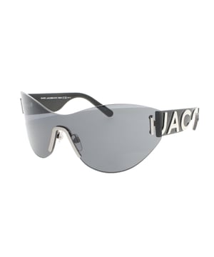 Veredeln Sie Ihren Stil mit dieser eleganten Sonnenbrille von MARC JACOBS. Diese Designer-Sonnenbrille vereint Luxus und Schutz perfekt und setzt ein klares modisches Statement, während sie Ihre Augen vor schädlicher Strahlung schützt. Hergestellt in Italien, 100 % Kunststoff, 99 x 01 x 130