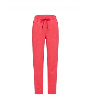 Deze SOCCX Sweathose voor dames van het merk SOCCX completeert op een comfortabele manier elke casual look. Hij is ontworpen met een bies en heeft een elastische tailleband met trekkoord. Een logo-glitterprint siert de zijkanten. Zij-instapzakken, een fakezak achteraan en een authentieke used-wassing maken het modieuze uiterlijk compleet.