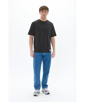 Relaxed fit,Korte mouwen  Wassen op 40°, niet bleken, niet in de droger drogen, Druipnat ophangen, koud strijken max. 110° C, Droogreiniging  100% Katoen (Organisch)