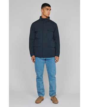 Regular fit  Wassen op 30°, niet bleken, niet in de droger drogen, Druipnat ophangen, koud strijken max. 110° C, Droogreiniging  100% Polyester (Gerecycled)