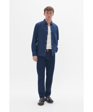 Regular fit,Lange mouwen  Wassen op 30°, niet bleken, niet in de droger drogen, Druipnat ophangen in de schaduw, warm strijken max. 150° C, Droogreiniging  100% Katoen